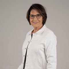 Shirley Thomas